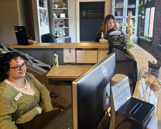 Front desk and reception space where patients are welcomed and assisted with their visits.
